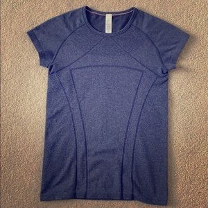 Blue-gray Ivivva fly tech short sleeve shirt